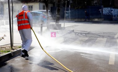 Qeveria kërkon pastërti, por nuk shpërblen punëtorët e kompanisë “Pastrimi”