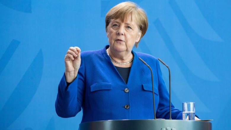 Edhe Angela Merkel “lë të kuptohet se Kina ka mashtruar botën mbi coronavirusin”