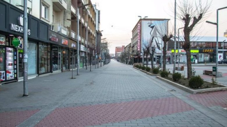 Punime në disa rrugë në Ferizaj, Policia njofton shoferët se nga mund të qarkullojnë