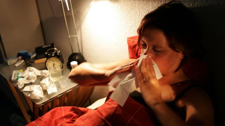 Virusologu britanik: A do të bëhet coronavirusi grip sezonal, çfarë na nevojitet për ta kontrolluar