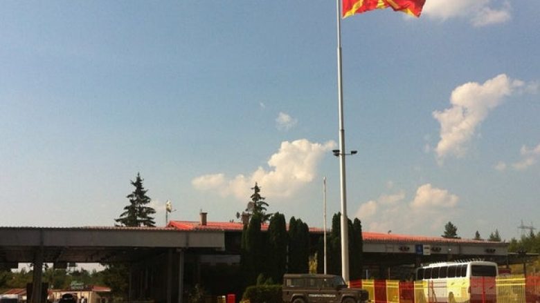 Dy shtetas të Maqedonisë ikin nga karantina në Bullgari, arrestohen në kufi