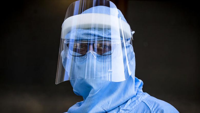 Zyrtarët përgatisin SHBA-të për “javën e pikut të vdekjeve” nga coronavirusi