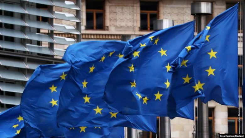Për tejkalimin e krizës me COVID-19, Bashkimi Evropian ndan 3,3 miliardë euro për Ballkanin Perëndimor