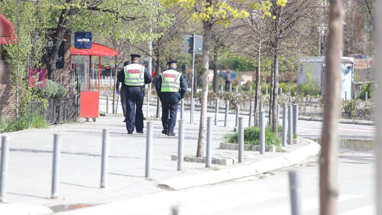 Policia arreston 12 persona për mos zbatim të vendimeve gjatë epidemisë