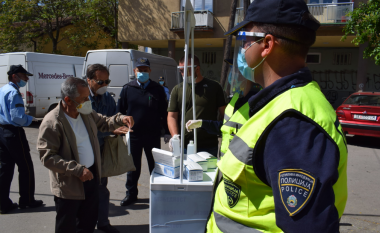 Shkup: Policia me fushatë për mbajtjen e maskave në tregjet e gjelbra