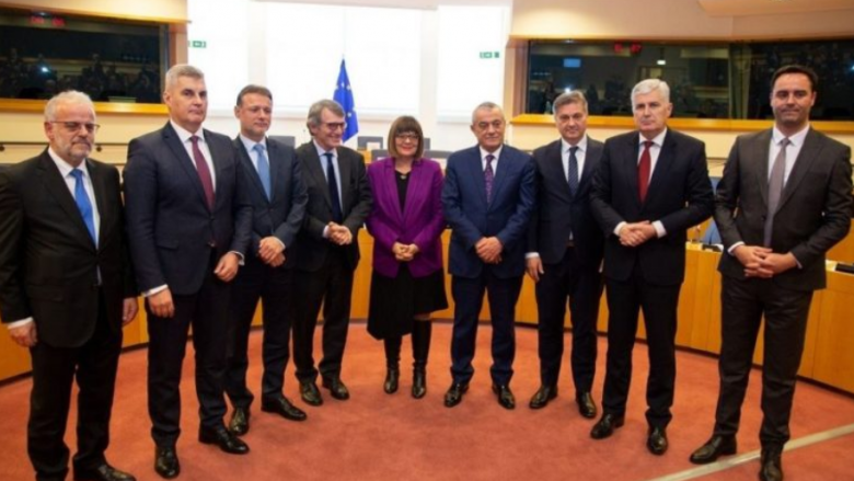 Sassoli: BE do t’i përfshijë vendet e Ballkanit Perëndimor në mekanizmat e veta në luftën kundër Covid-19