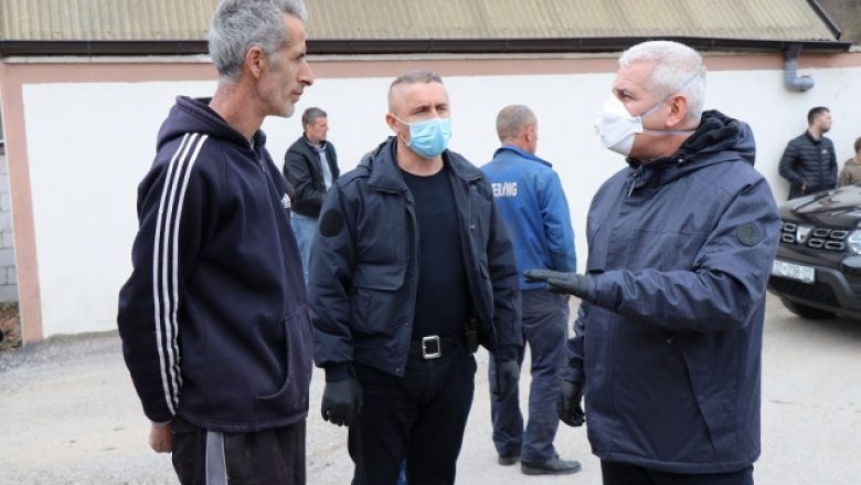 ​Sveçla siguron shqiptarët në veri se do të kenë mbështetjen e shtetit të Kosovës