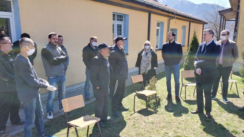 Veseli në veri të Kosovës, takon banorët shqiptarë në Leposaviq e Zveçan