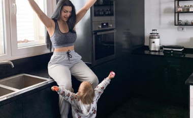 Zaimina Vasjari publikon fotografi me vajzën e saj: Kur në shtëpi ka dashuri asgjë nuk është e mërzitshme