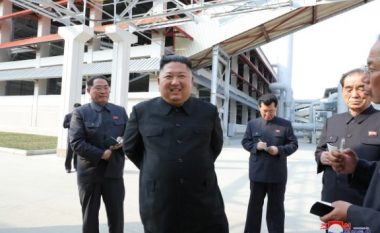 Kishte deklaruar se Kim Jong-Un është aq i sëmurë sa nuk mund të qëndrojë në këmbë, kërkon falje ish-diplomati i Koresë së Veriut