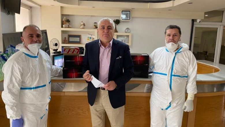 Kryetari i FC Prishtinës, Remzi Ejupi dorëzon 1 mijë teste donacion për COVID-19 – pritet ardhja edhe e 11 mijë të tjerave