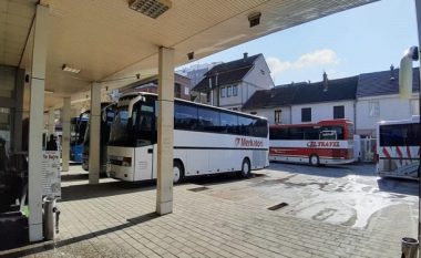 Komuna e Ferizajt heq taksat për kompanitë e transportit me autobus të udhëtarëve