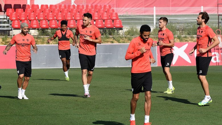 Sevilla i rikthehet stërvitjeve edhe pse theu rregullat e protokollit të La Liga-s