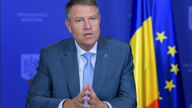 ​Presidenti i Rumanisë gjobitet për shaka në llogari të pakicës hungareze