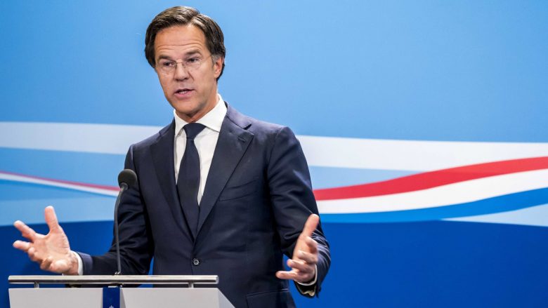 Kryeministri holandez nuk e vizitoi të ëmën që po i vdiste, për të respektuar masat kundër COVID-19