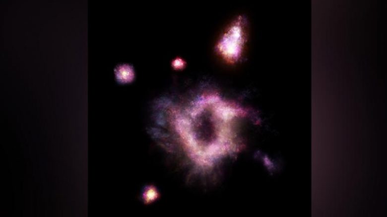 Shkencëtarët zbulojnë galaktikën në formë ‘petulle’