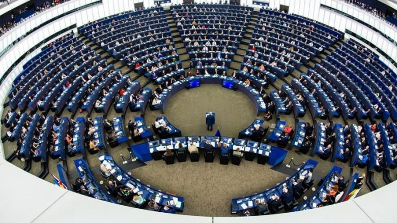 Eurodeputetët të shqetësuar për 15 kushtet që duhet të përmbushë Shqipëria