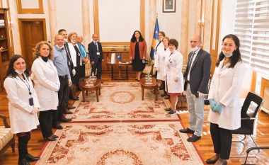 Osmani: Vlerësoj lart angazhimin e infermierëve gjatë pandemisë