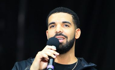 Drake tregon se përse vendosi të publikojë fotografinë e djalit të tij