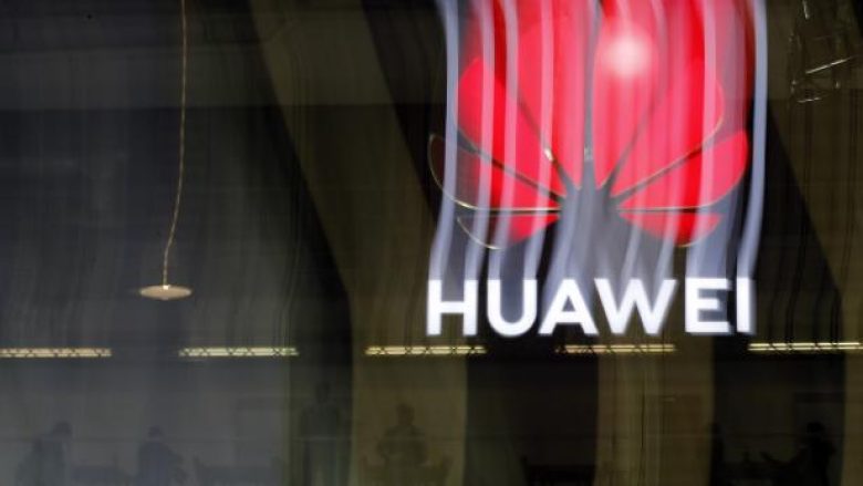 Donald Trump zgjat ndalimin e Huawei deri në maj 2021
