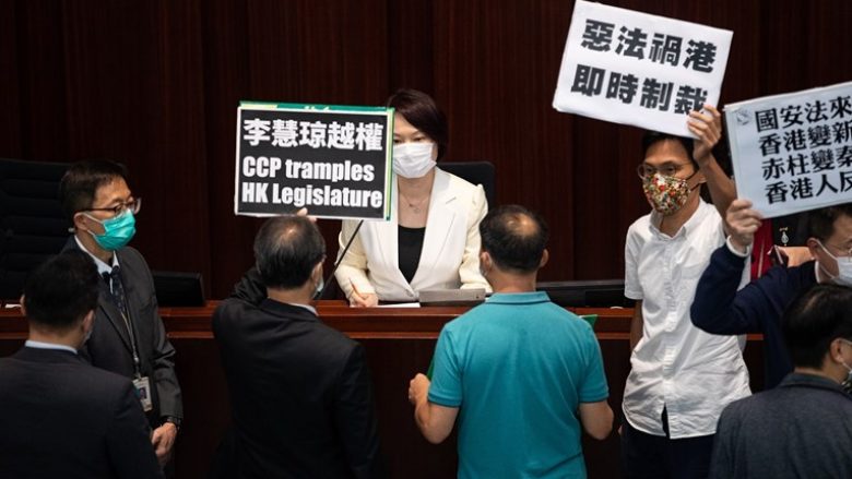 BE i bën thirrje Kinës të respektojë autonominë e Hong Kongut