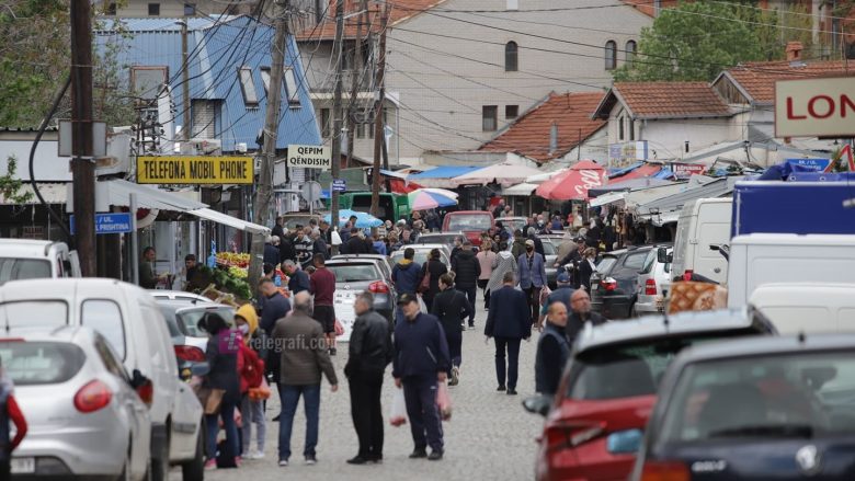 Pas heqjes së masës së karantinës, Prishtina si në ditë normale, qytetarët injorojnë thirrjet për masat mbrojtëse