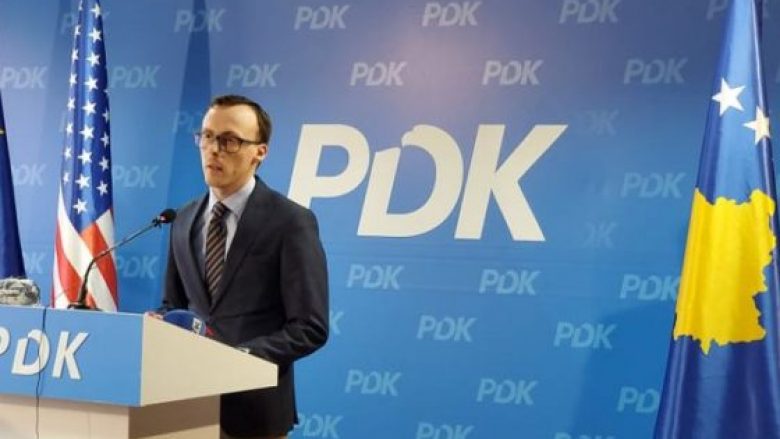 PDK reagon pas tubimit të Albin Kurtit me qytetarët në Podujevë: Edhe në pikun e pandemisë kishte organizuar protesta