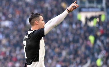 Juventusi planifikon të tregojë hologramin e Ronaldos dhe yjeve tjera në stadium
