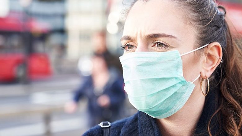 Personat që vuajnë nga astma dhe sëmundje të tjera pulmonare, nuk duhet të mbajnë maska në fytyrë