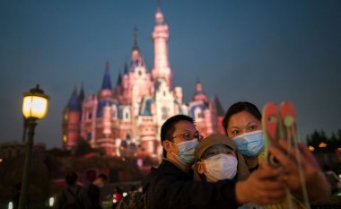 Disneyland po rihapet pas gjashtë muajsh mbyllje për shkak të pandemisë