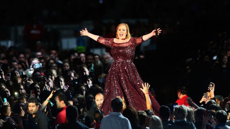 Adele feston ditëlindjen e saj të 32-të