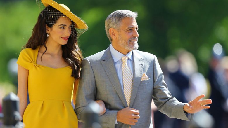 Nga përbetimi që do të ishte beqar për gjithë jetën e deri te njohja rastësore – historia e famshme e dashurisë së George dhe Amal Clooneyt
