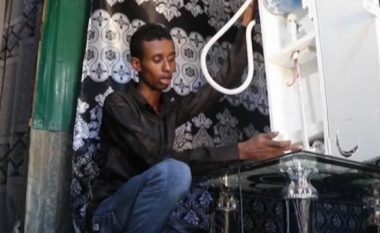Inxhinieri somalez krijoi një respitor në kushte shtëpie që t’i ndihmojë të sëmurët me coronavirus