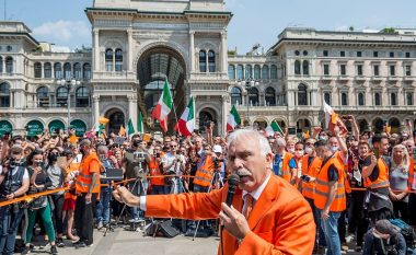 Italianët e mërzitur nga mbyllja shkaku i pandemisë, protestojnë nëpër rrugët e Romës dhe Milanos