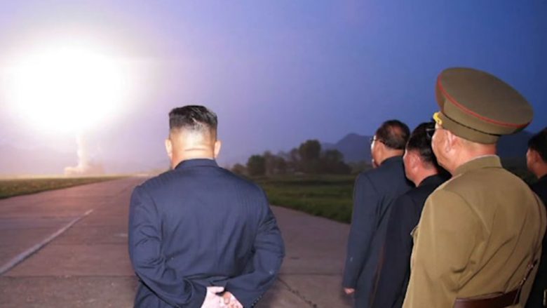Imazhet satelitore zbulojnë se Koreja e Veriut po ndërton një strukturë gjigante – ajo mund të mbajë raketa, të afta për të goditur SHBA-të