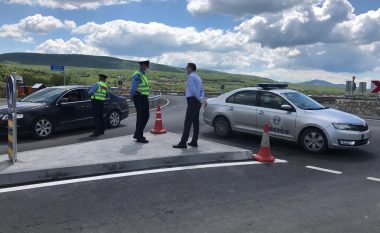 Zëvendësministri Gecaj vizitoi policinë në rajonin e Pejës