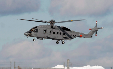 Helikopteri i NATO-s përplaset në brigjet e Greqisë, një i vdekur dhe pesë të humbur