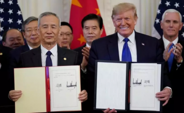 Kina dhe SHBA-të bien dakord të ecin përpara me marrëveshjen tregtare, pavarësisht përplasjeve rreth COVID-19