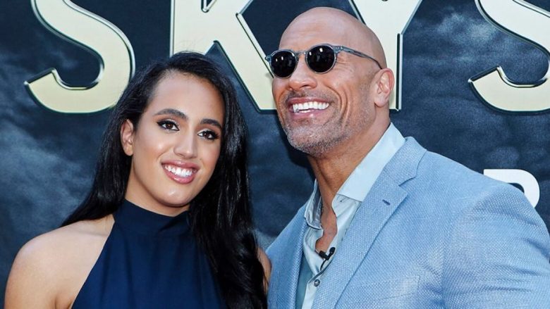 Dwayne ‘The Rock’ Johnson thotë se është krenar për vajzën e tij, e cila nënshkroi kontratë me WWE