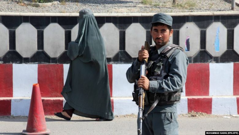 Talibanët në Afganistan shpallin armëpushim treditor gjatë Bajramit