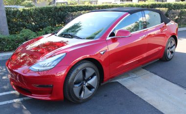 Tesla Model 3 me kulm të hapur, duket shumë më mirë se që është menduar