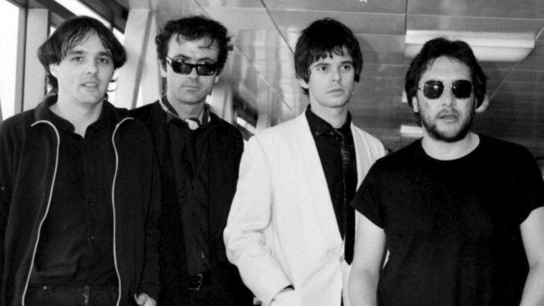 Anëtari i “The Stranglers”, Dave Greenfield vdes në moshën 71-vjeçare pasi rezultoi pozitiv me coronavirus