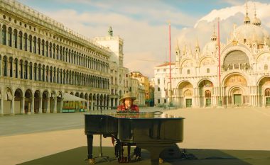 Zucchero xhiron klipin e “Amore Adesso!” në sheshin e zbrazët San Marco në Venecia