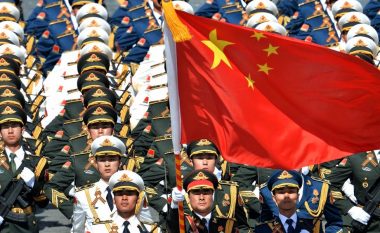 Kina me rritje të buxhetit për ushtrinë, Xi Jinping kërkon “gatishmëri për skenarët më të këqij”