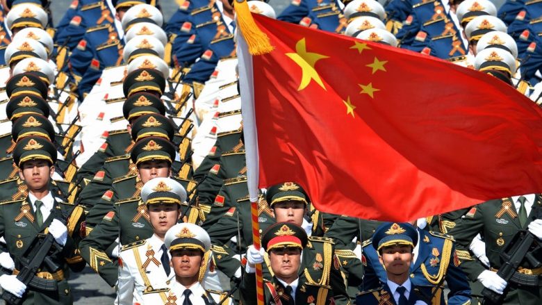 Kina me rritje të buxhetit për ushtrinë, Xi Jinping kërkon “gatishmëri për skenarët më të këqij”