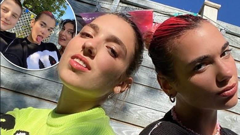 Dua Lipa vazhdon t’i thyejë rregullat e bllokimit, duke vizituar familjarët e organizuar ndeja