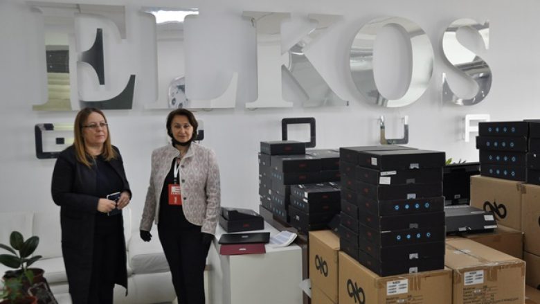 MASHTI pranoi donacionin prej 460 laptopëve nga “Elkos Grup-ETC” për mësimin në distancë