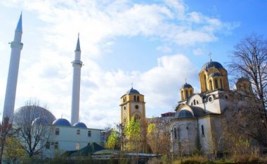 Nga 18 maji në Shqipëri hapen xhamitë dhe kishat
