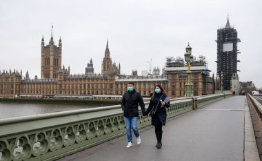 Ekonomia e Britanisë së Madhe tkurret me 20 për qind në tremujorin e dytë