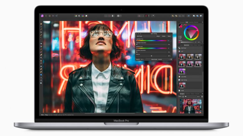 Apple freskon MacBook Pro 13 me Magic Keyboard